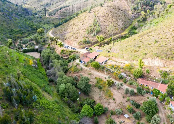 Giant Canvas Tent Agro-turismo Quinta Da Fonte フィゲイロー・ドス・ヴィーニョス